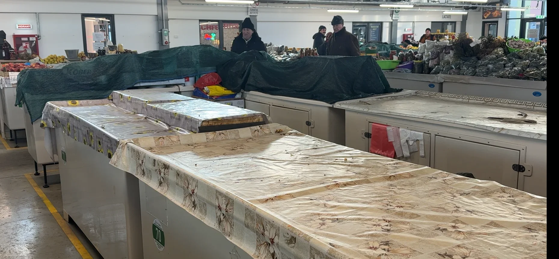 Piețe goale în Suceava, gerul și scumpirile afectează comercianții