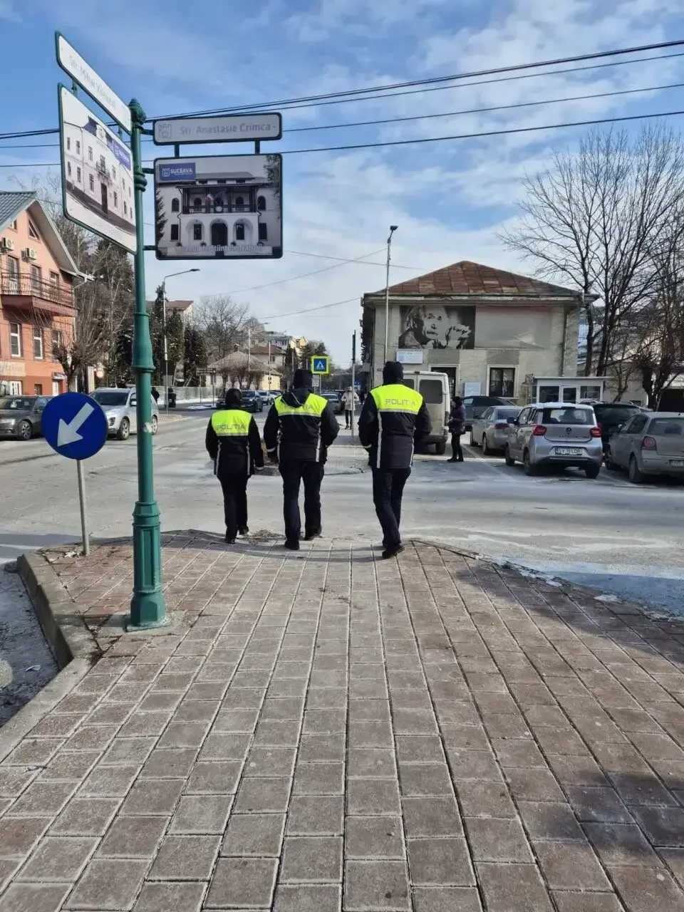 27 de elevi chiulangii surprinși de polițiști în Suceava